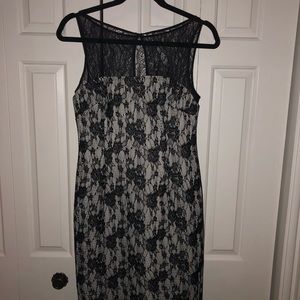 Adrianna Papell Black and White cocktail dress